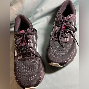 brooks glycerin 20 running shoes